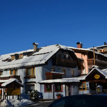 Alpengasthof Dollerhof ゲストハウス