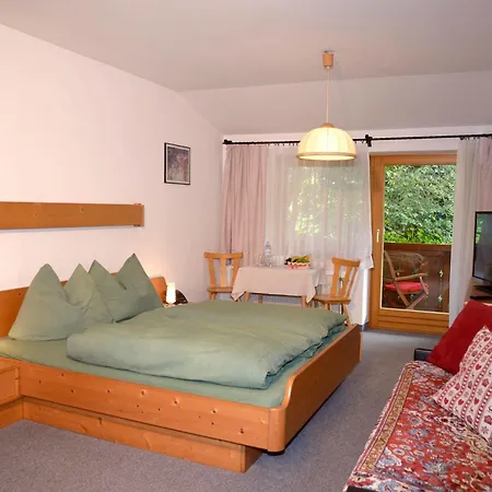 ゲストハウス Alpengasthof Dollerhof